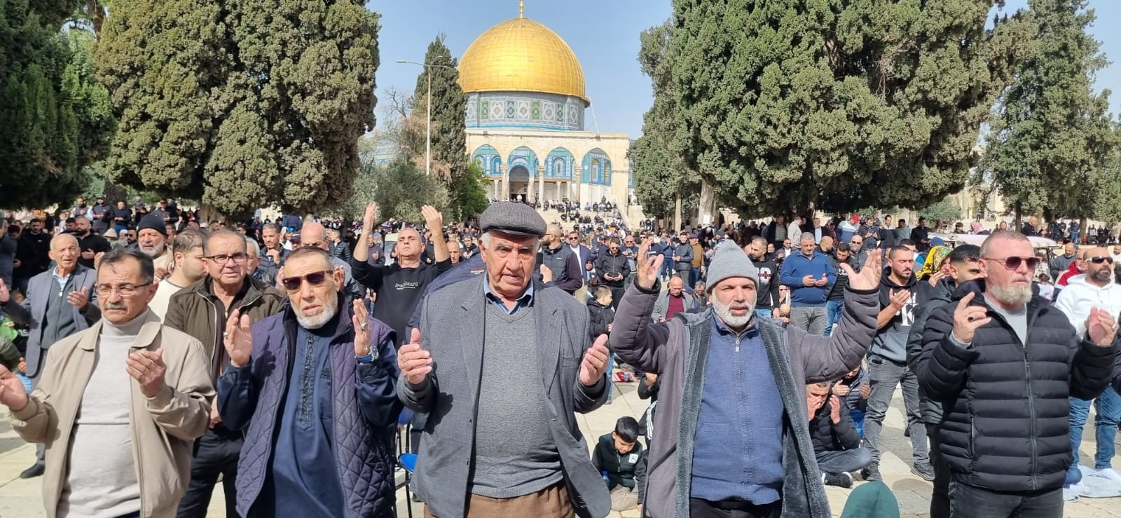 70.000 Warga Palestina Melaksanakan Salat Jumat di Masjid Al-Aqsa